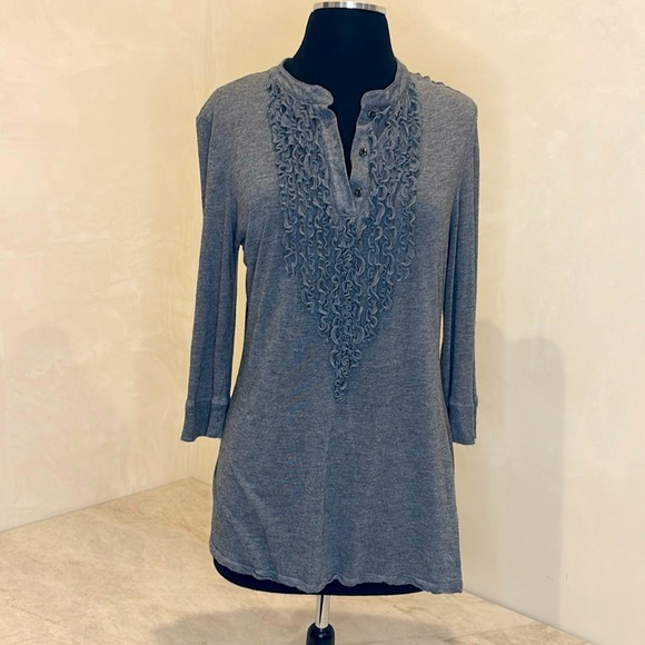 Kenneth Cole New York Tops - Kenneth Cole. Gray Ruffled Women's Top, 3/4 sleeves, Business casual. Size large